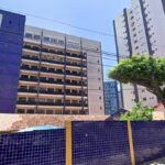 prédio da universidade UNINASSAU na Pituba, em Salvador