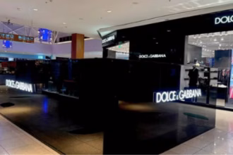 quiosque da Dolce & Gabbana em shopping.
