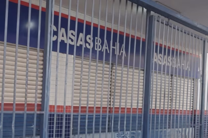 fachada de loja fechada
